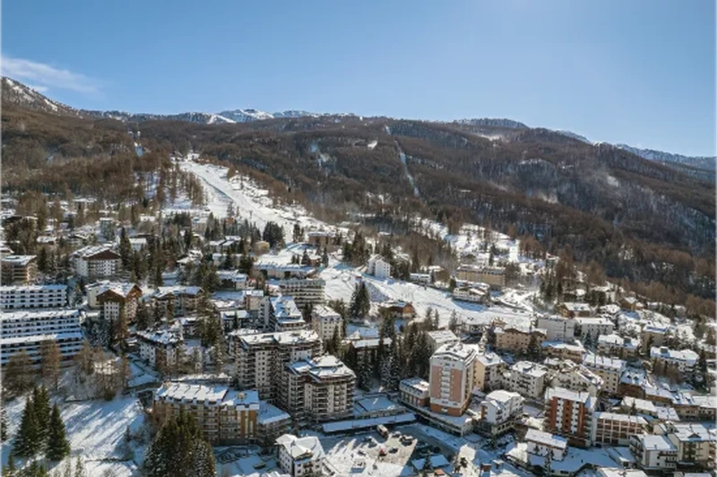 Panorama invernale vicino a Sauze d'Oulx